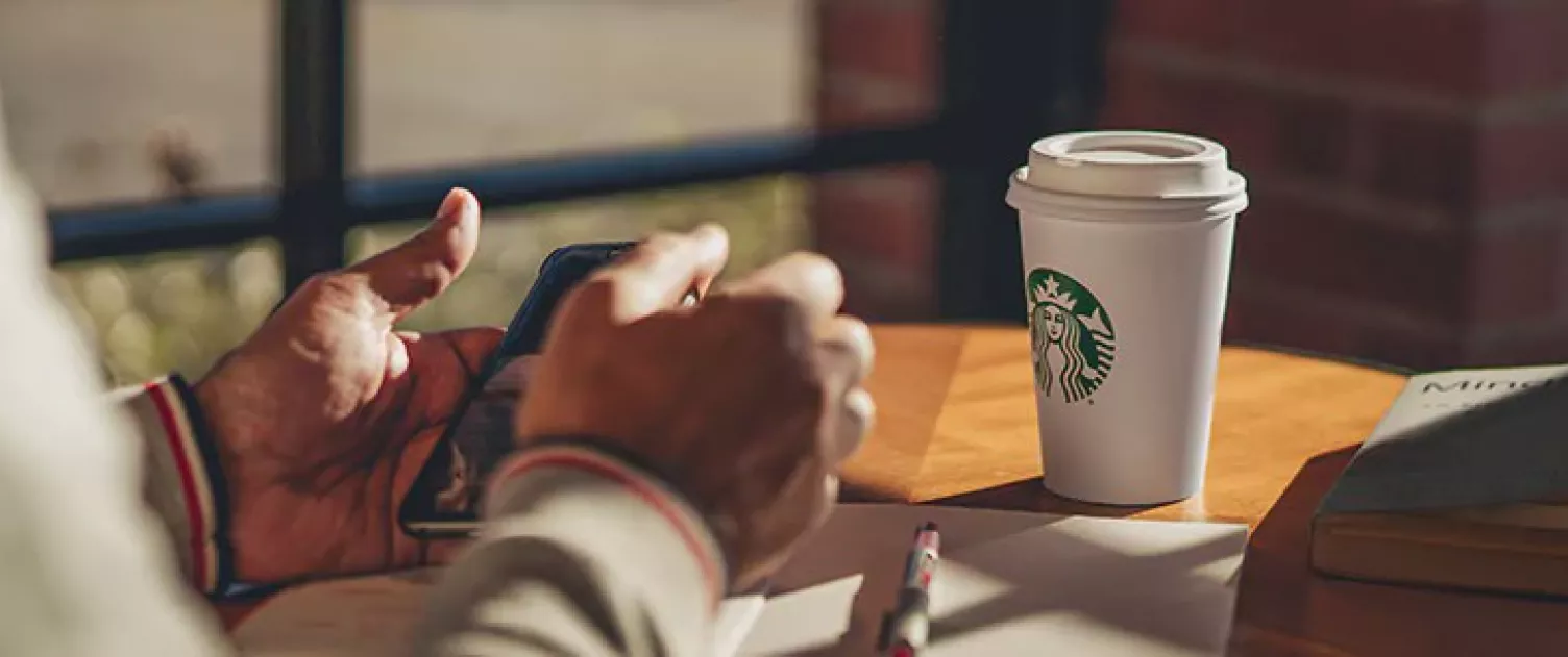 C03_StarbucksCard